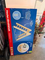 Nieuwe houten klimdriehoek voor kinderen - In doos, Ophalen of Verzenden, Nieuw, Klimwand