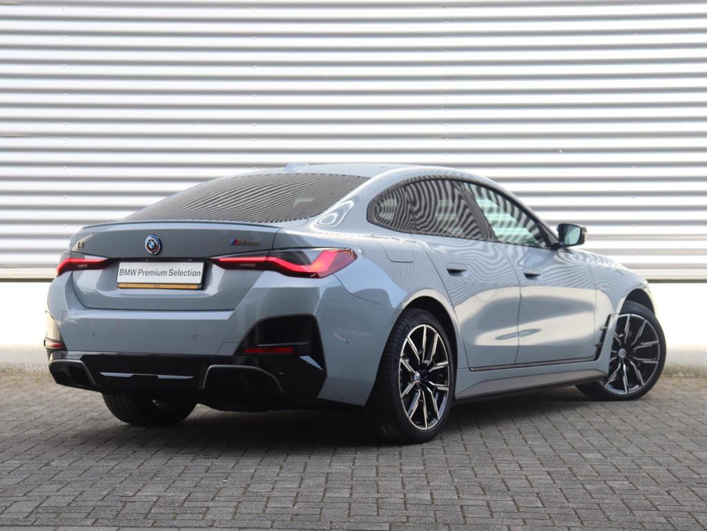 BMW i4 M50 | High Executive | M Sportpakket | Driving Assist, Auto's, BMW, Stof, 520 km, 4x4, Origineel Nederlands
