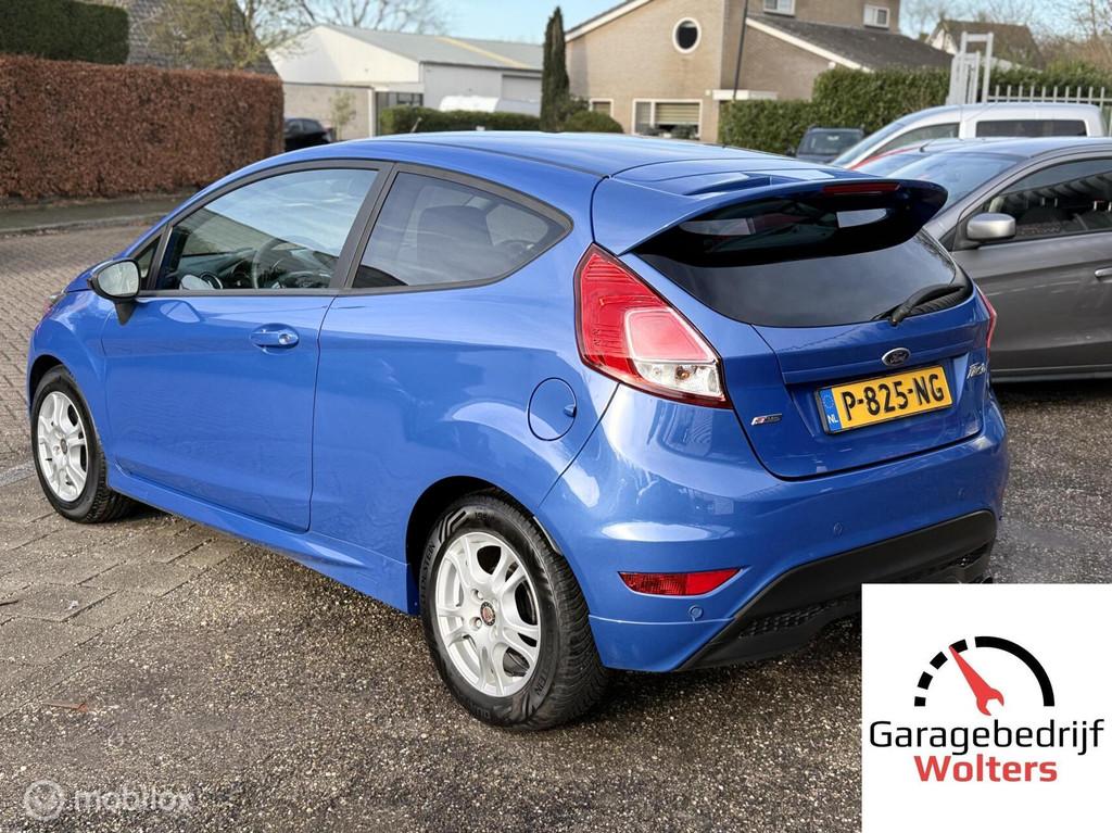 Ford Fiesta 1.0 EcoBoost ST line super nette auto, Auto's, Voorwielaandrijving, Euro 5, Zwart, Met garantie (alle)