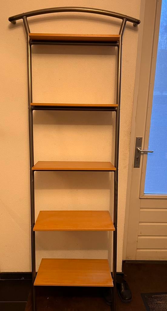 Kast met schappen, Ophalen, Gebruikt