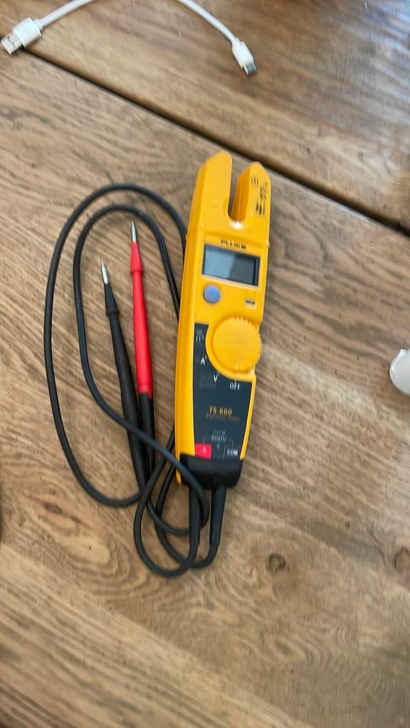 Fluke t-5 600 per stuk 140,-, Doe-het-zelf en Verbouw, Meetapparatuur, Ophalen of Verzenden, Zo goed als nieuw, Multimeter