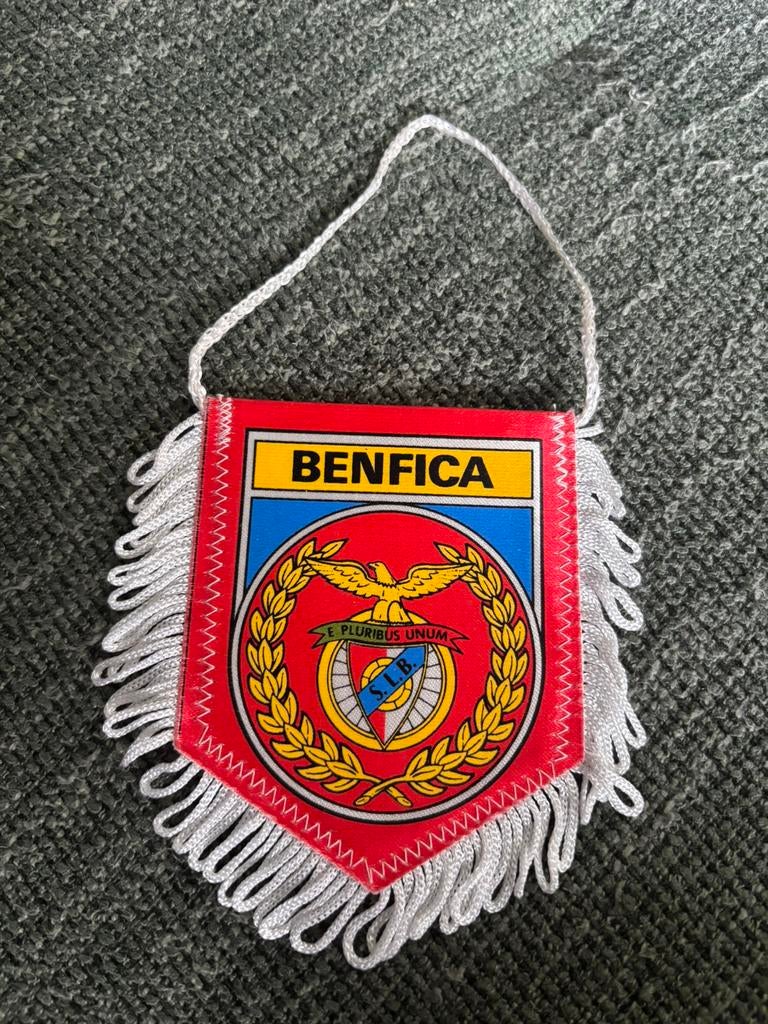 Benfica vaantje, Verzamelen, Sportartikelen en Voetbal, Ophalen of Verzenden, Zo goed als nieuw, Buitenlandse clubs, Vaantje of Sjaal