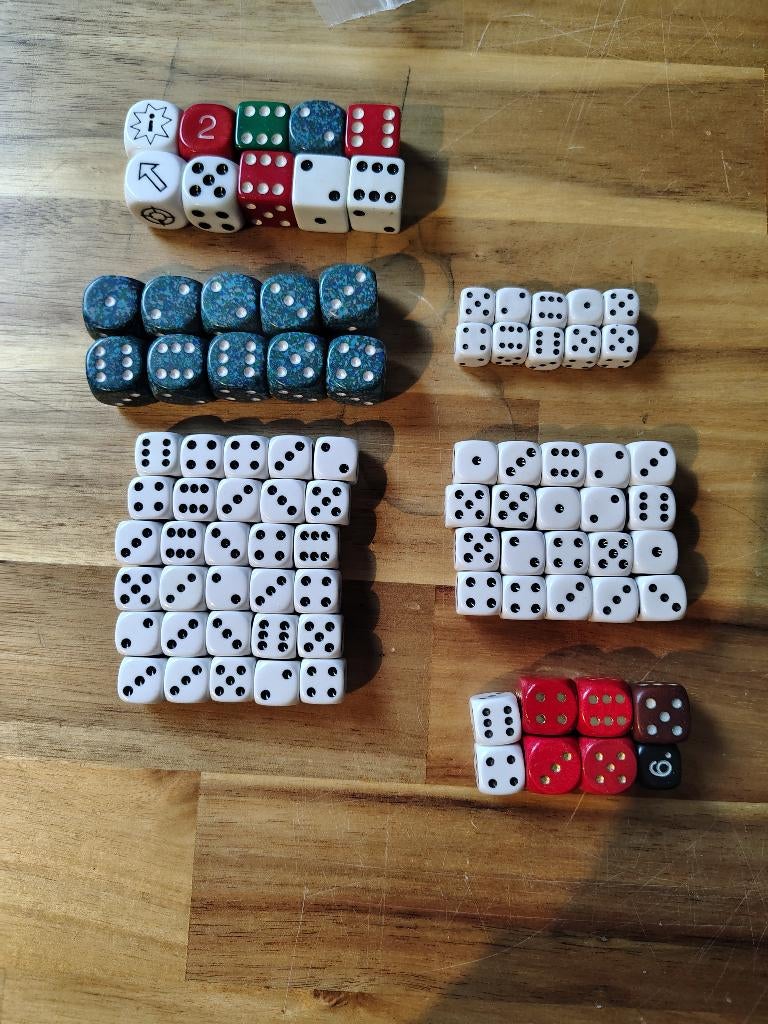 warhammer simple dice, Hobby en Vrije tijd, Wargaming, Ophalen of Verzenden, Warhammer, Toebehoren