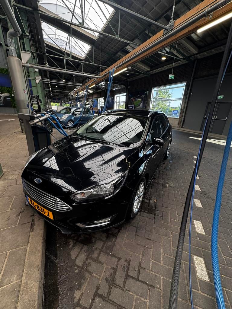 Ford Focus 1.0 Ecoboost 125pk 2016 Zwart lees beschrijving, Auto's, Ford, 125 pk, Zwart, Handgeschakeld, 1216 kg