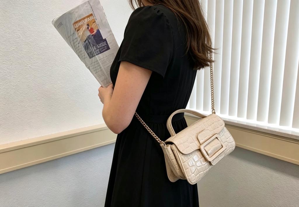 Ivory crossbody bag, Ophalen of Verzenden, Nieuw, Beige, Schoudertasje