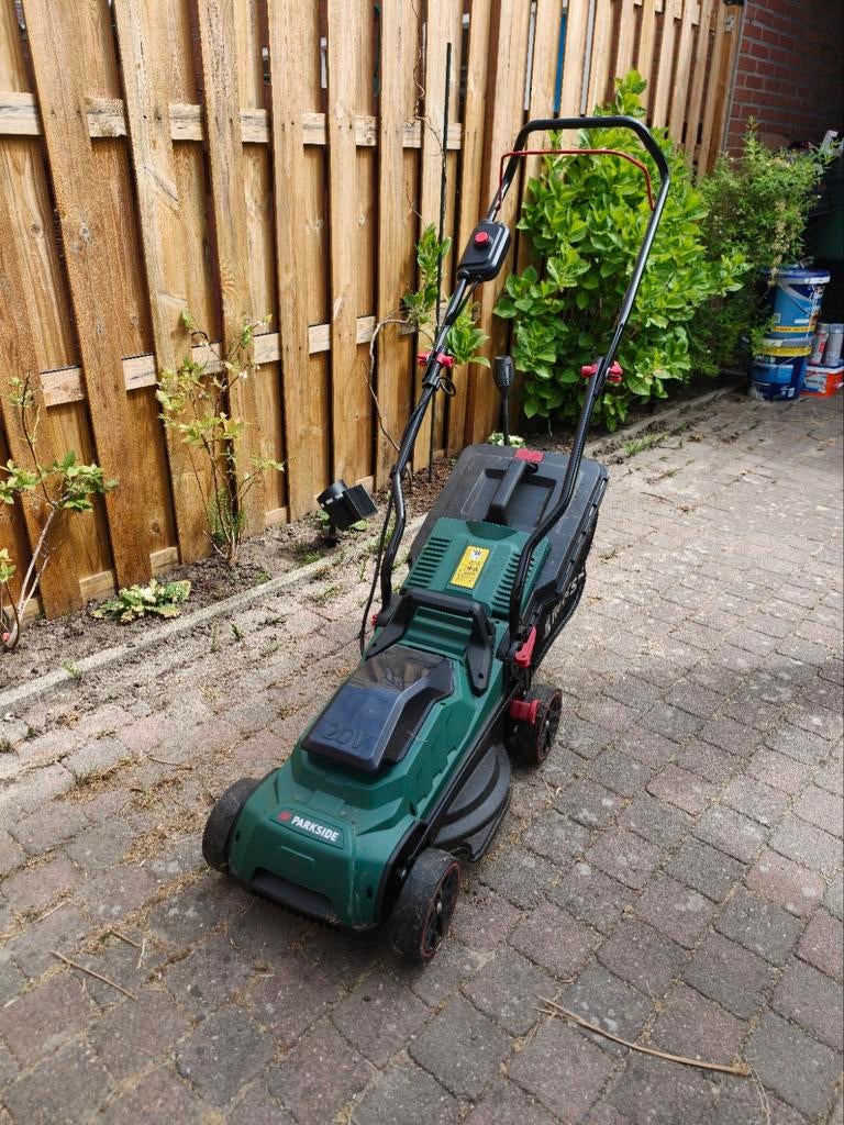 Parkside 20V Accu Grasmaaier, Tuin en Terras, Grasmaaiers, Ophalen, Cirkelmaaier, Gebruikt, Accu-grasmaaier