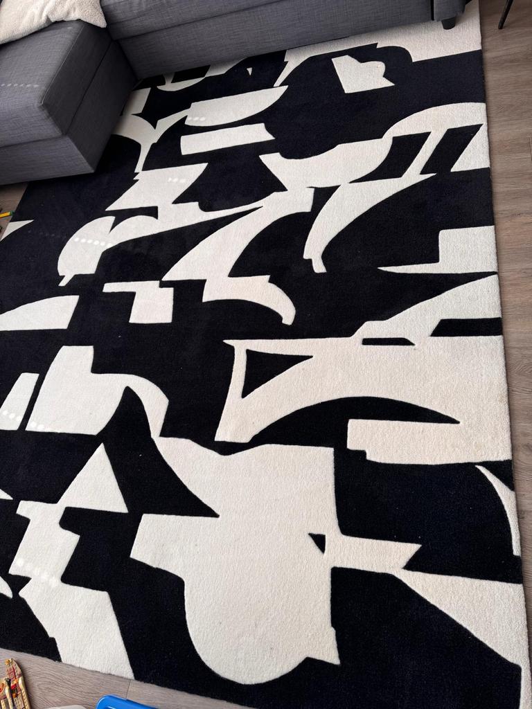 Zwart wit Vloerkleed, Huis en Inrichting, Ophalen, 150 tot 200 cm, 200 cm of meer, Zo goed als nieuw