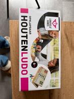 Houten Mens Erger Je Niet - Nieuw en Opklapbaar, Drie of vier spelers, Ophalen of Verzenden, Nieuw