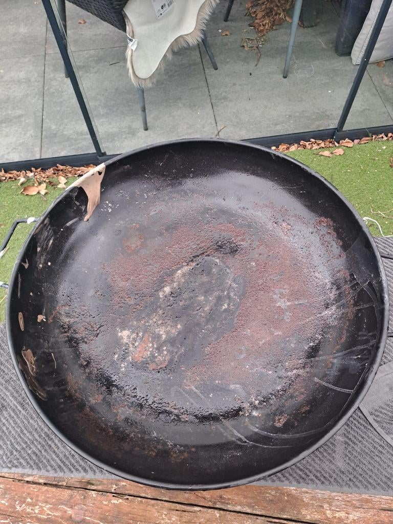Vuurschaal weinig gebruikt veel roest en verf, Ophalen, Gebruikt