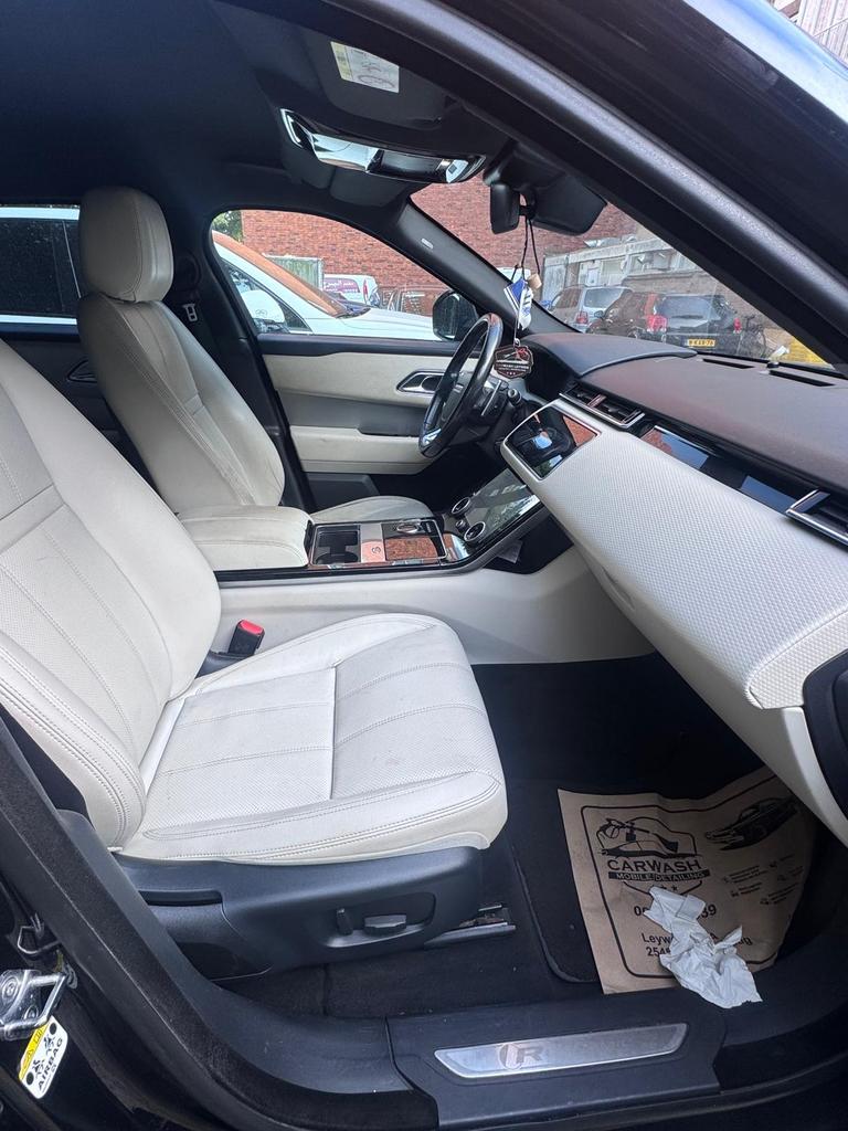 Land Rover Range Rover Velar 2018 Zwart, Auto's, Automaat, 179 pk, Range Rover Velar, Zwart