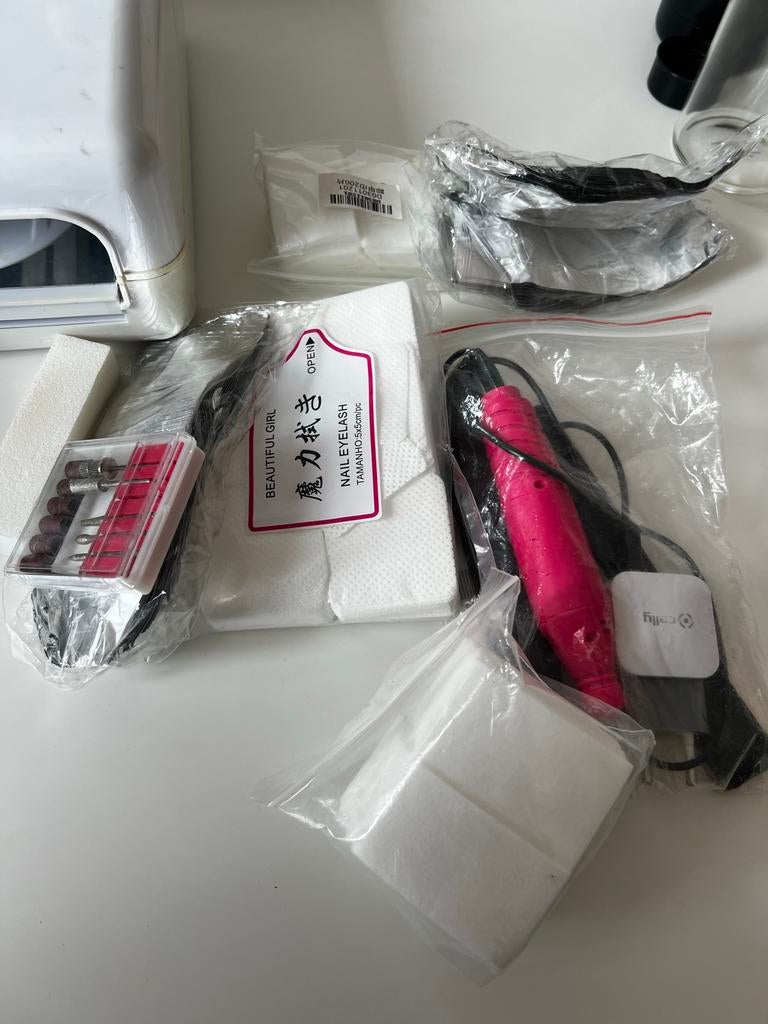 CND lamp en gellak set, Ophalen of Verzenden, Gebruikt, Handen en Nagels, Toebehoren
