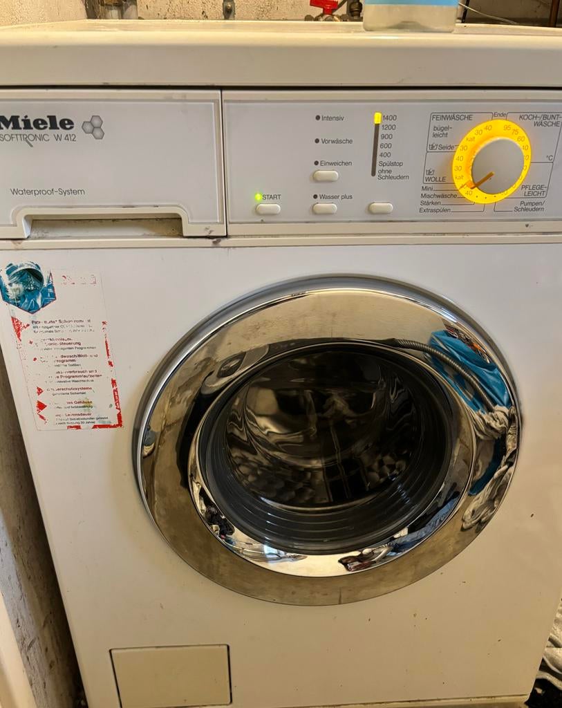 Miele Softtronic W 412 Wasmachine - Waterproof-System, Gebruikt, Ophalen of Verzenden, Voorlader, 85 tot 90 cm