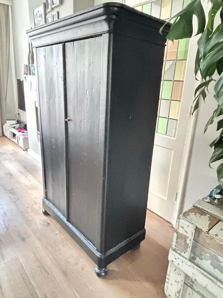 Vintage zwarte kast - 159x101x49 cm, Ophalen