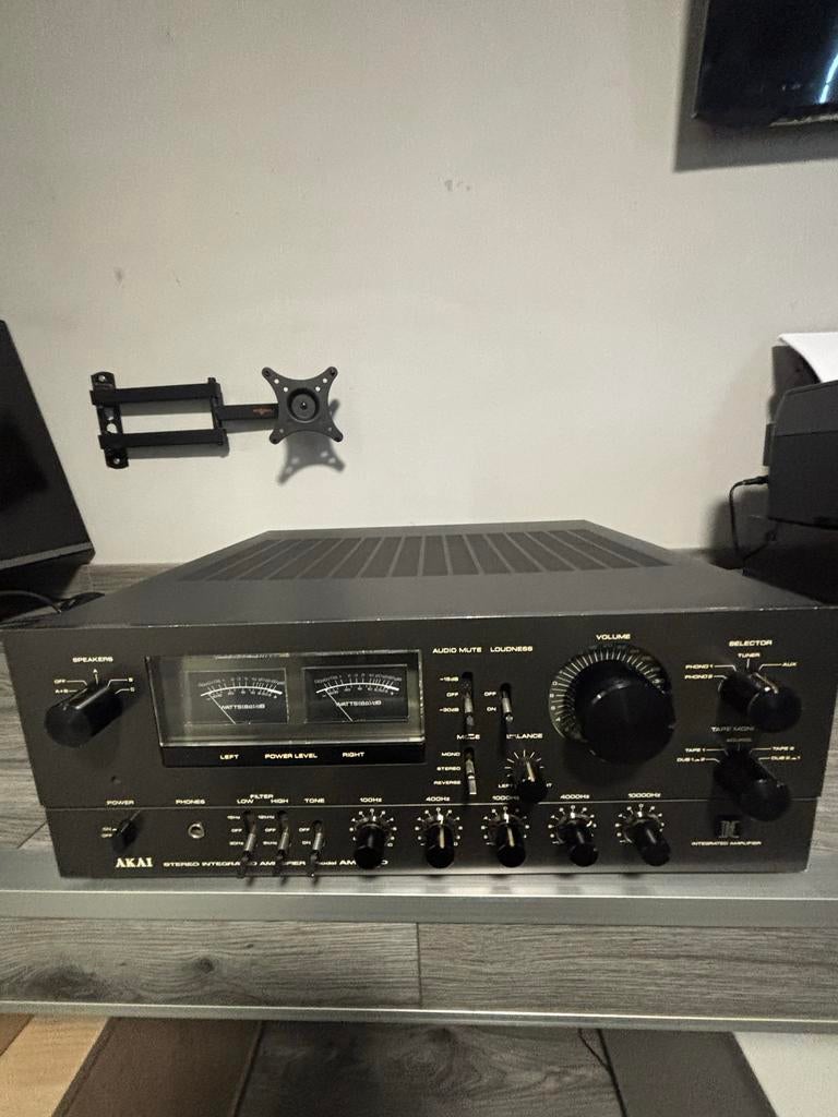 Akai AM2950 versterker, Overige merken, Gebruikt, Ophalen of Verzenden, 120 watt of meer