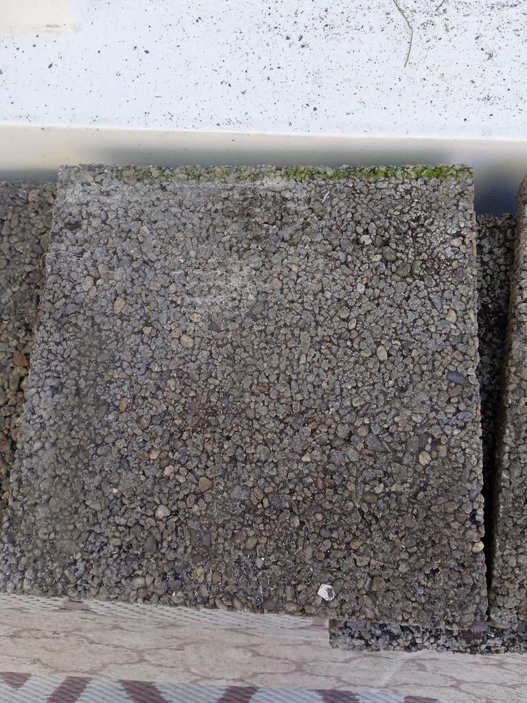 Gebruikte terrastegels van grindbeton, Tuin en Terras, Tegels en Klinkers, Gebruikt, Ophalen of Verzenden, Minder dan 5 m², Beton