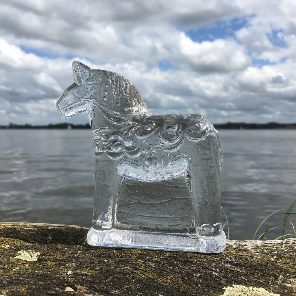 Mooi glazen dalarnapaard uit Zweden scandinavisch design, Ophalen of Verzenden, Zo goed als nieuw