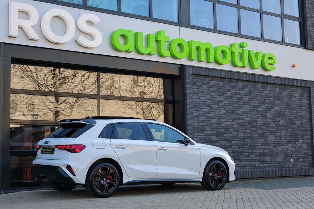 Audi A3 Sportback 45 TFSI e S edition Competition | VOL! | B, Auto's, Audi, Zwart, 4 cilinders, 700 kg, Wit