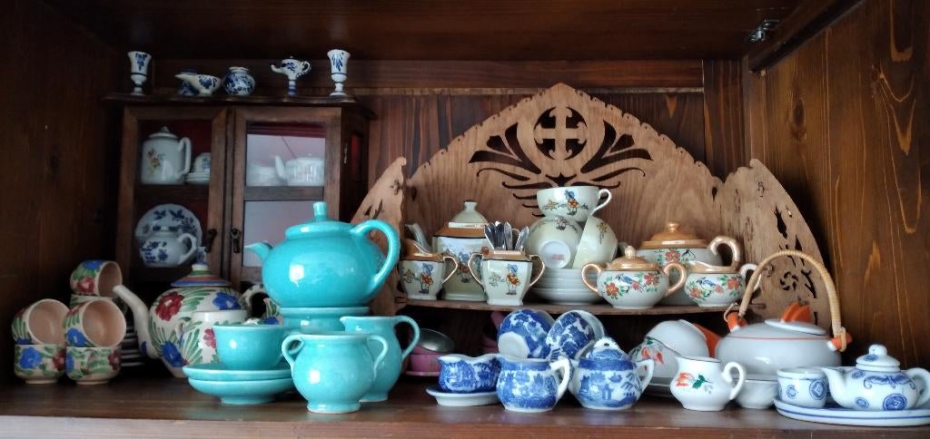 Kinder/poppen serviezen, Ophalen