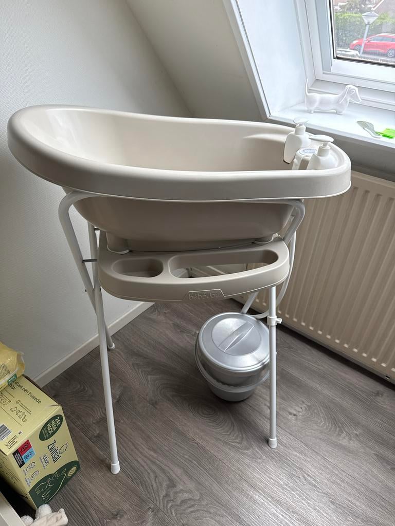 Bébé-jou badje met standaard, Kinderen en Baby's, Badjes en Verzorging, Ophalen, Gebruikt, Badje, Bébé-jou