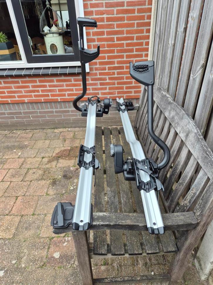Thule fietsendragers voor op het dak., Auto diversen, Dakdragers, Ophalen