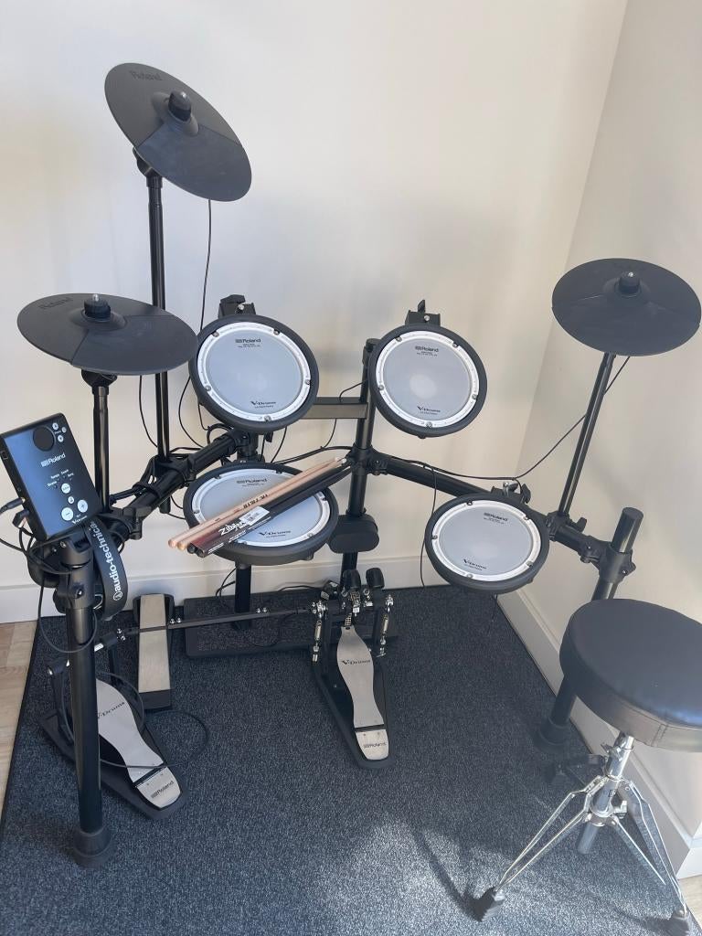 Roland TD-1DMK elektronisch drumstel + dubbel pedaal, Ophalen, Elektronisch, Roland, Zo goed als nieuw