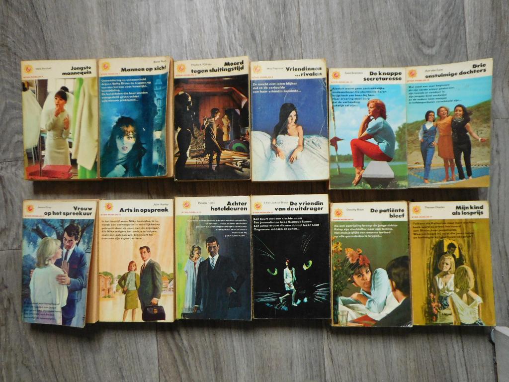 ster robijn romans 12 stuks, Ophalen, Gelezen