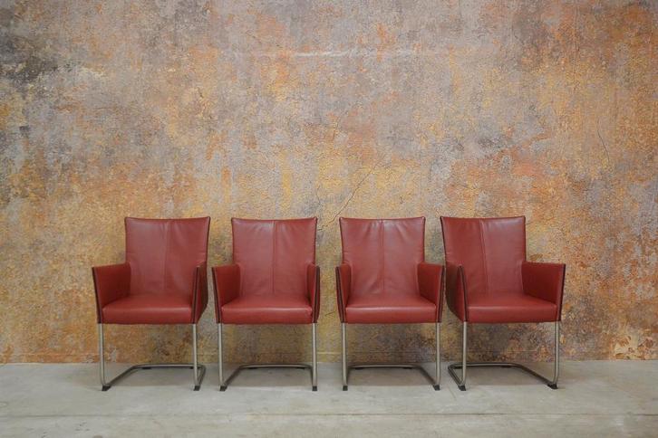 ZGANieuw 4 rode leren Bert Plantagie Jones design stoelen, Huis en Inrichting, Stoelen, Zo goed als nieuw, Vijf, Zes of meer stoelen
