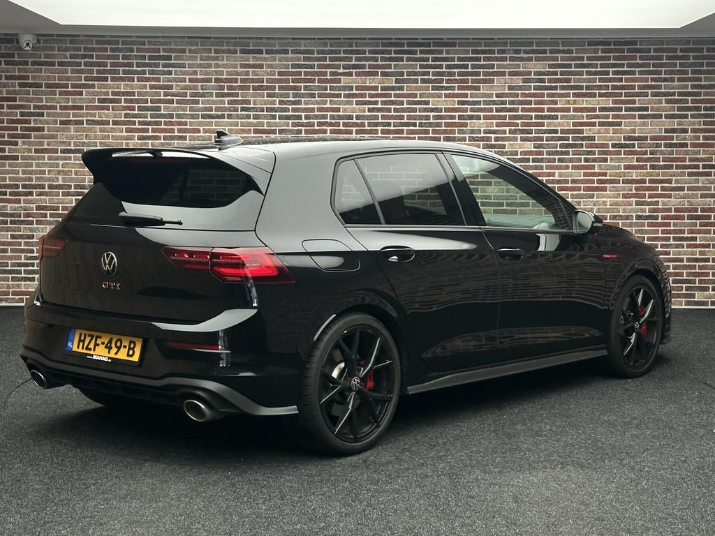 Volkswagen Golf 2.0 TSI GTI Clubsport Panorama Headup Harman, Adaptive Cruise Control, Stof, Euro 6, 4 cilinders