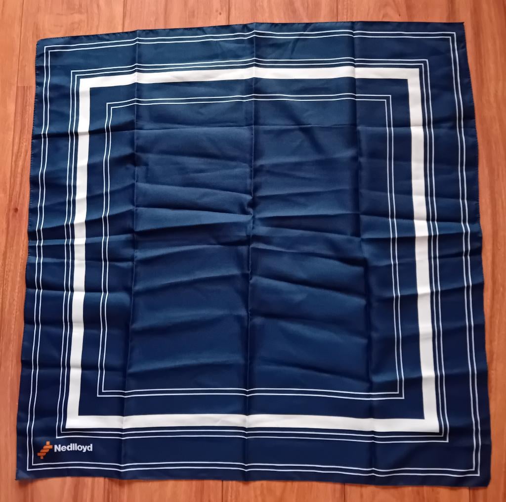 Nedlloyd sjaaltje scarf, Verzamelen, Ophalen of Verzenden, Zo goed als nieuw, Motorboot of Zeilboot, Overige typen