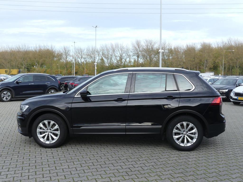 Volkswagen Tiguan 1.5 TSI Comfortline Business / Carplay / T, Voorwielaandrijving, Euro 6, 4 cilinders, Zwart