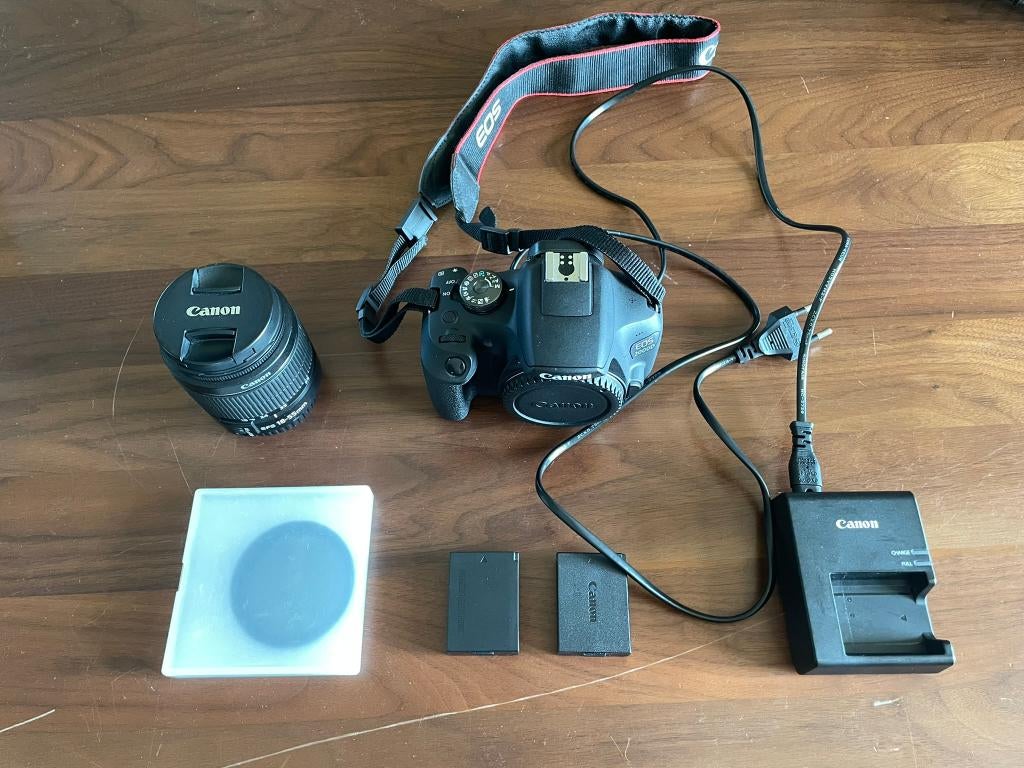 Canon EOS 2000D Fotocamera, Gebruikt, Spiegelreflex, Canon, Ophalen of Verzenden