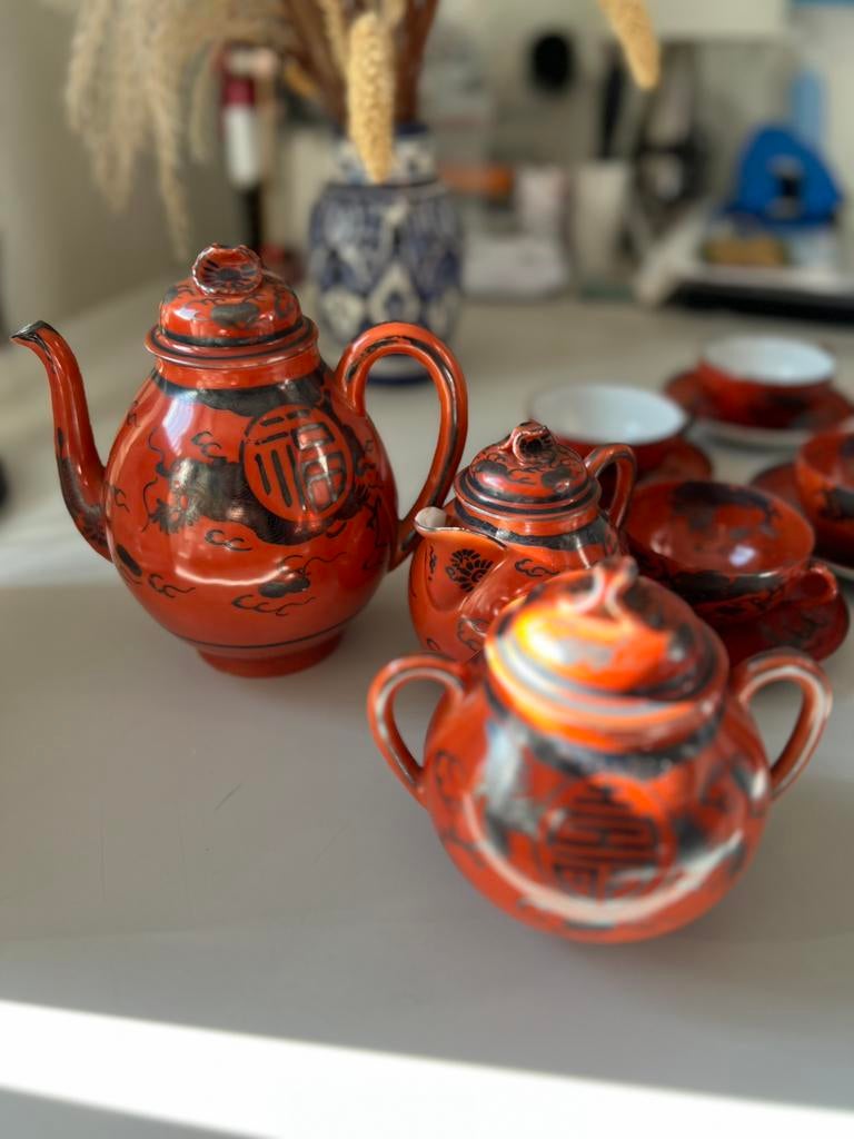 Antieke Japanse Kutani Eiraku theeset met rode draak, Antiek en Kunst, Antiek | Porselein, Ophalen of Verzenden
