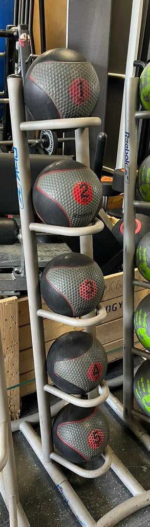 Reebok 1-5 kg gewicht bal ballen incl rek, Gebruikt, Reebok, Fitnessbal, Met rek