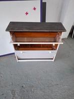 Houten schoenenkast, Ophalen