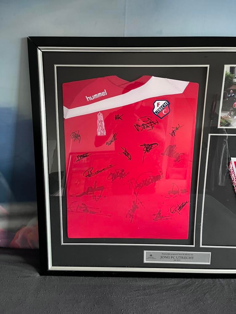 Ingelijste voetbal shirt, Ophalen, Zo goed als nieuw, Buitenlandse clubs, Shirt