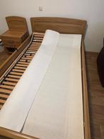 bed incl. elektrisch verstelbare lattenbodem en nachtkastje, Ophalen, Eenpersoons, Bruin, 120 cm