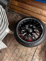 Unieke Bijzettafel AMG Velg met Glazen Blad, Huis en Inrichting, Rond, 60 cm of meer, Indutrie, 55 tot 75 cm