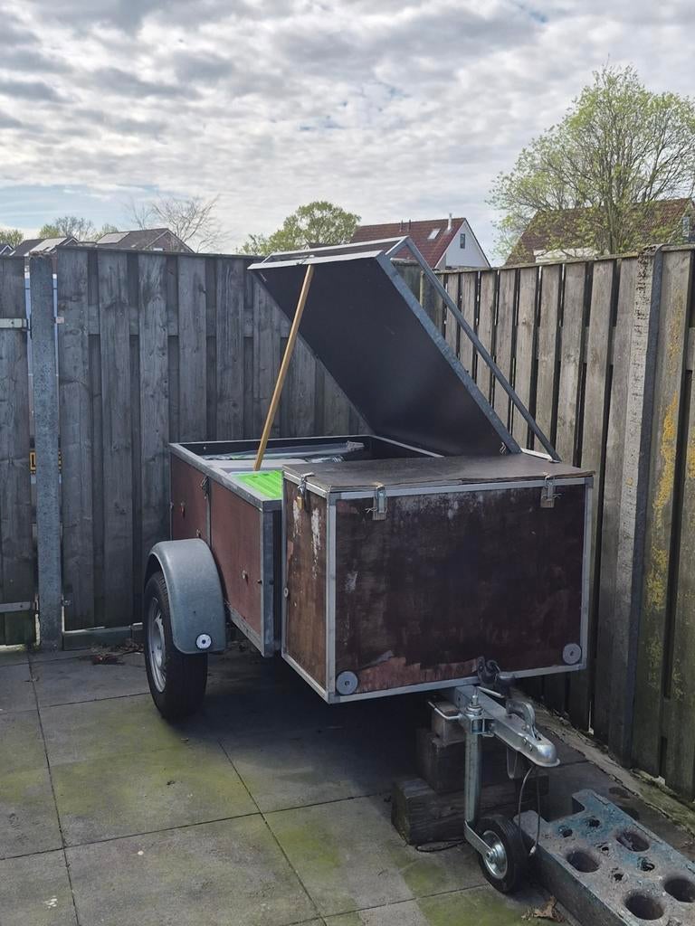 Mooie bagagewagen / viskar met nieuwe banden en as, Ophalen