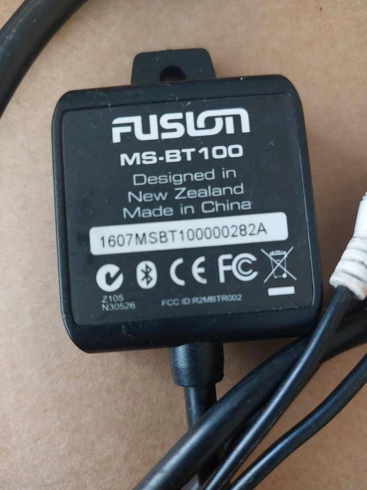 Fusion MS-BT100 Bluetooth connector voor boot/camper/caravan, Watersport en Boten, Navigatiemiddelen en Scheepselektronica, Gebruikt