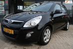 Hyundai I20 1.4i DynamicVersion, Voorwielaandrijving, Zwart, 4 cilinders, Zwart