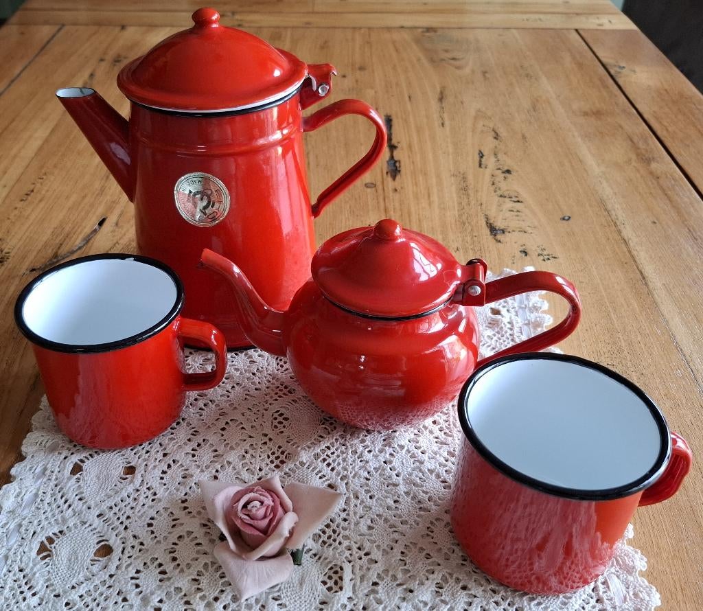Rood emaille koffiepot, klein theepotje + 2 bekers, Ophalen of Verzenden