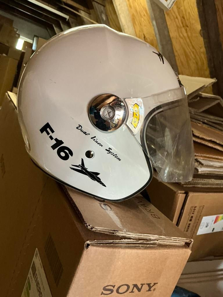 Vintage Helm ,, Fietsen en Brommers, Brommerhelmen, Ophalen of Verzenden, Zo goed als nieuw