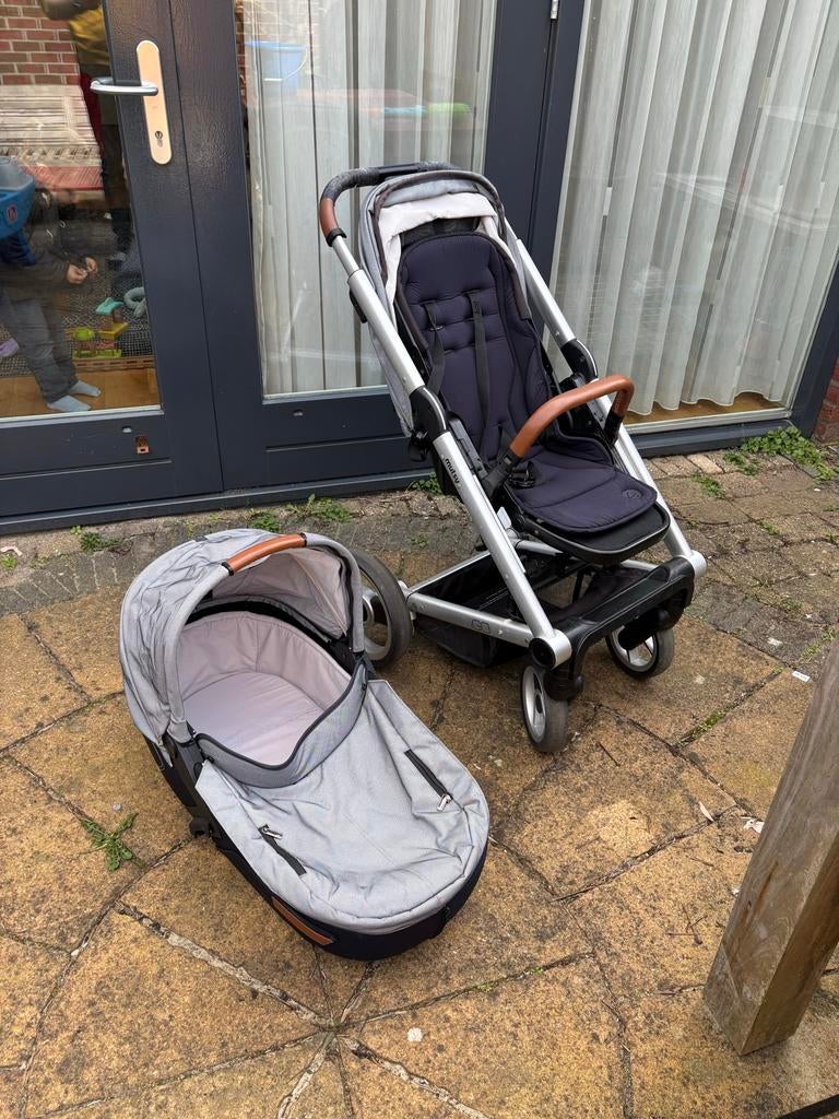 Mutsy kinderwagen met reiswieg, Ophalen, Gebruikt, Combiwagen, Met reiswieg