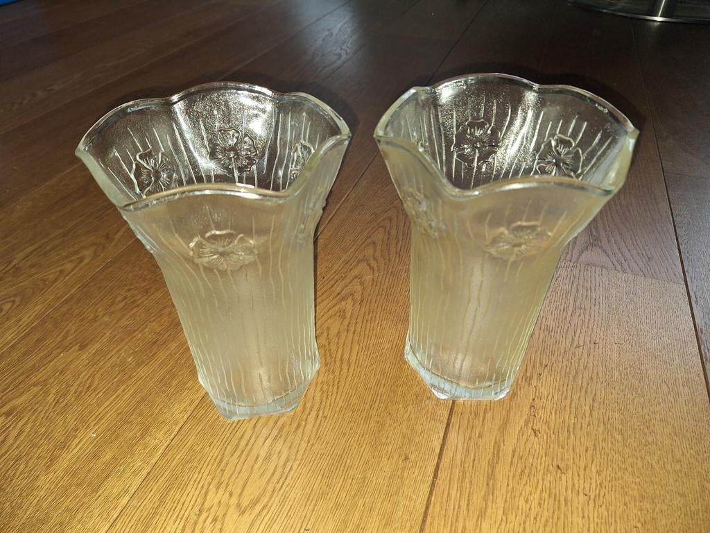 2 mooie vintage vazen Italy, Huis en Inrichting, Woonaccessoires | Vazen, Ophalen of Verzenden, Zo goed als nieuw, Glas