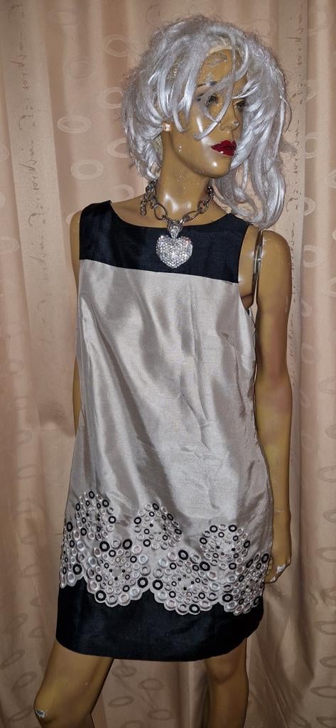 Jurk met borduursel van monsoon maat 42, Kleding | Dames, Overige kleuren, Maat 42/44 (L), Ophalen of Verzenden, Zo goed als nieuw