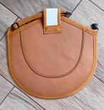 Camel kleurig kippenzadel 24 cm maat XL Orpington, Brahma ed, Vrouwelijk, Kip