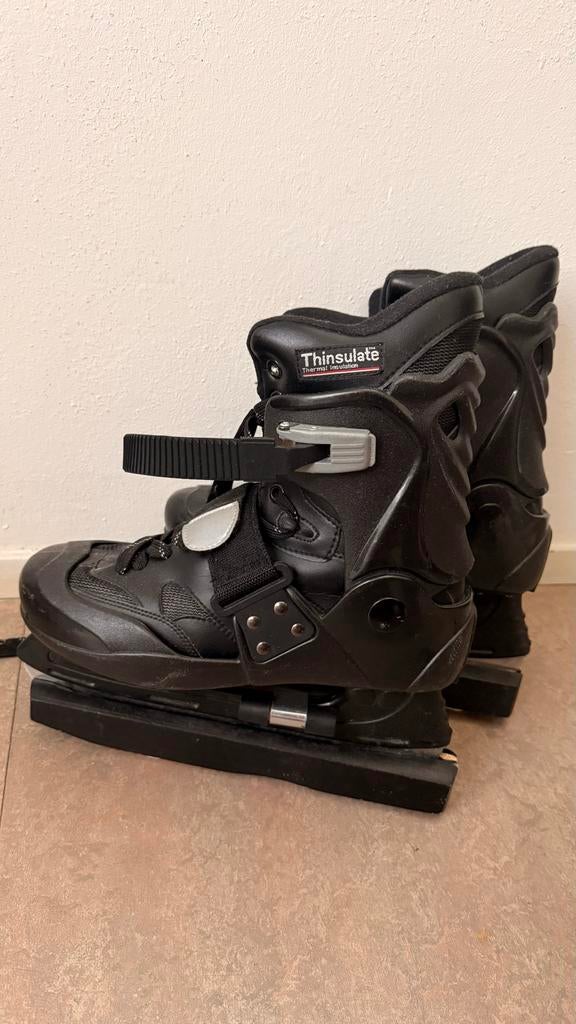 Hockeyschaatsen met Thinsulate isolatie maar39/43, Ophalen of Verzenden, Gebruikt, IJshockeyschaatsen, Overige merken