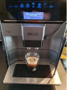 Siemens EQ.6 plus s100 koffiemachine, Ophalen of Verzenden, Gebruikt, Koffiemachine, Koffiebonen