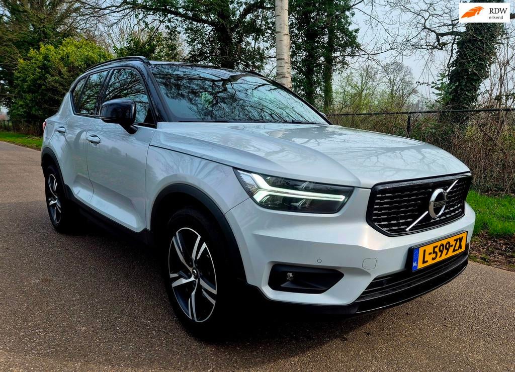 Volvo XC40 1.5 T3 R-Design / panoramadak, Auto's, 163 pk, Bedrijf, Nieuw, SUV of Terreinwagen