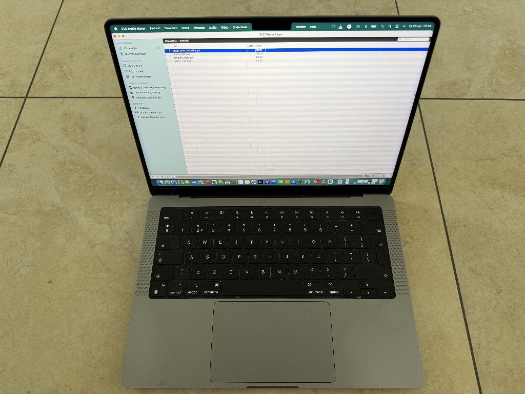 MacBook Pro 14 M1 Pro 32 Gb, Computers en Software, Apple Macbooks, Zo goed als nieuw, MacBook Pro, Overige groottes, 4 Ghz of meer